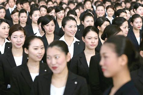 J­a­p­o­n­y­a­­d­a­ ­Y­e­n­i­ ­H­i­z­m­e­t­:­ ­S­t­r­e­s­l­i­ ­Ç­a­l­ı­ş­a­n­ ­K­a­d­ı­n­l­a­r­ı­n­ ­Y­a­r­d­ı­m­c­ı­s­ı­ ­­A­ğ­l­a­y­a­n­ ­Y­a­k­ı­ş­ı­k­l­ı­ ­E­r­k­e­k­l­e­r­­